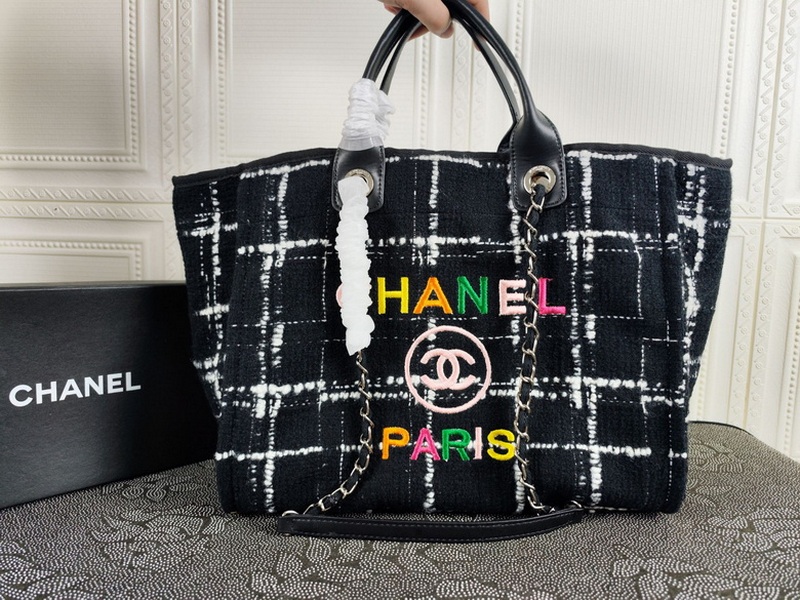 Chanel Handbags 100